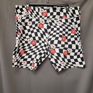 Wild Fable Ladies Biker Shorts.  Black/White/Red.  Size 3x